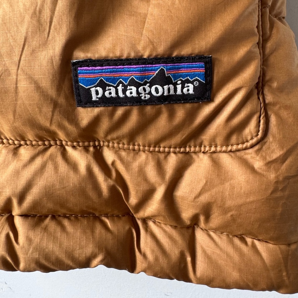 Patagonia Women's Bivy Hooded Vest Size M - Picture 12 of 16